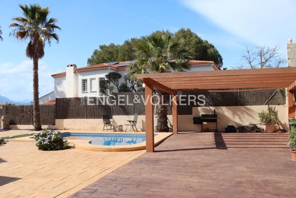 Chalet adosado en Calle Rumanía, Zona Sierra Helada, Benidorm photo 1