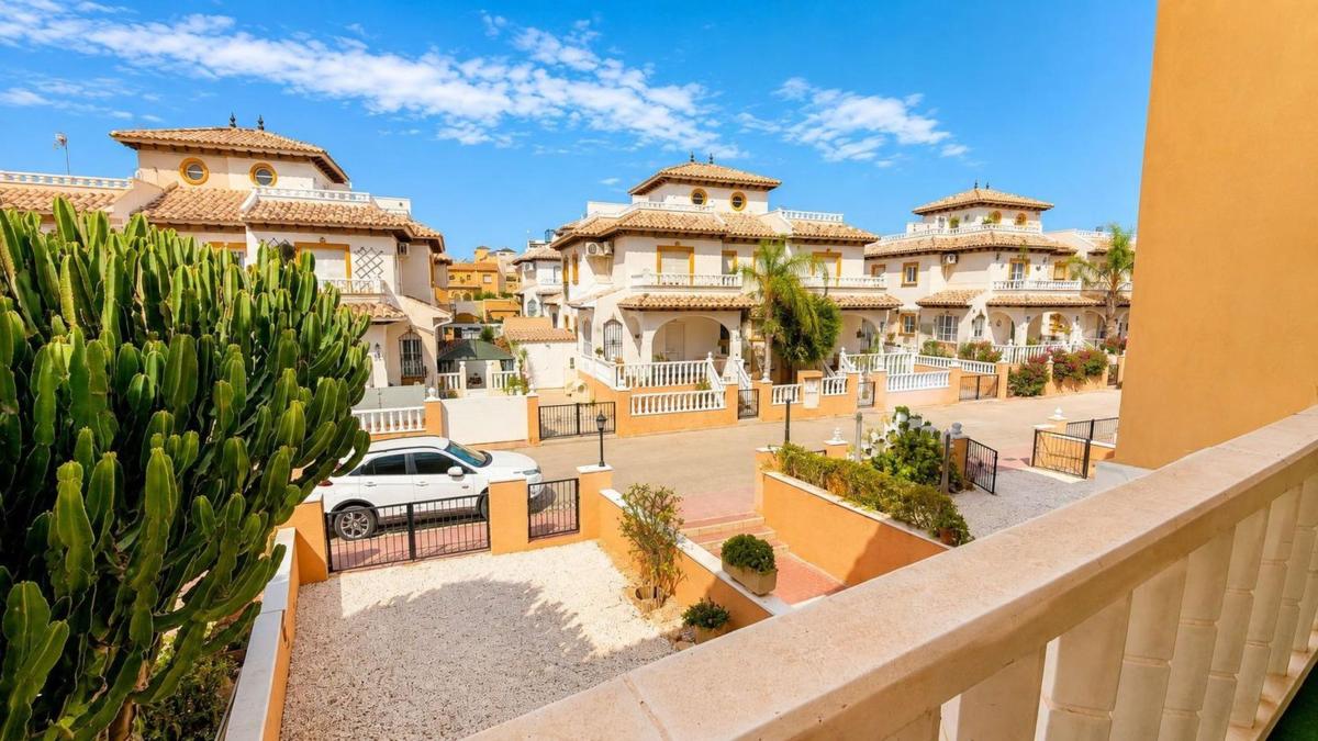 Sprzedaż mieszkania w Orihuela Costa, Orihuela
photo 2