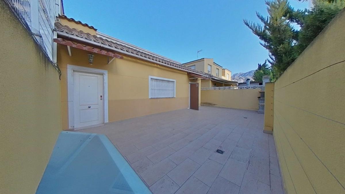 Propiedades en venta y alquiler en España photo 2