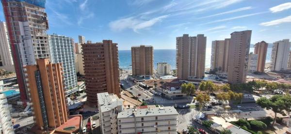Продажа квартиры на Piso en Calle de Amsterdam, Zona Sierra Helada, Benidorm, Бенидорм
thumbnail 2