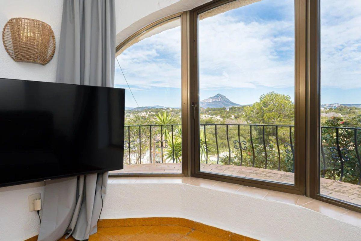 Properties for sale and rent in Spain photo 3