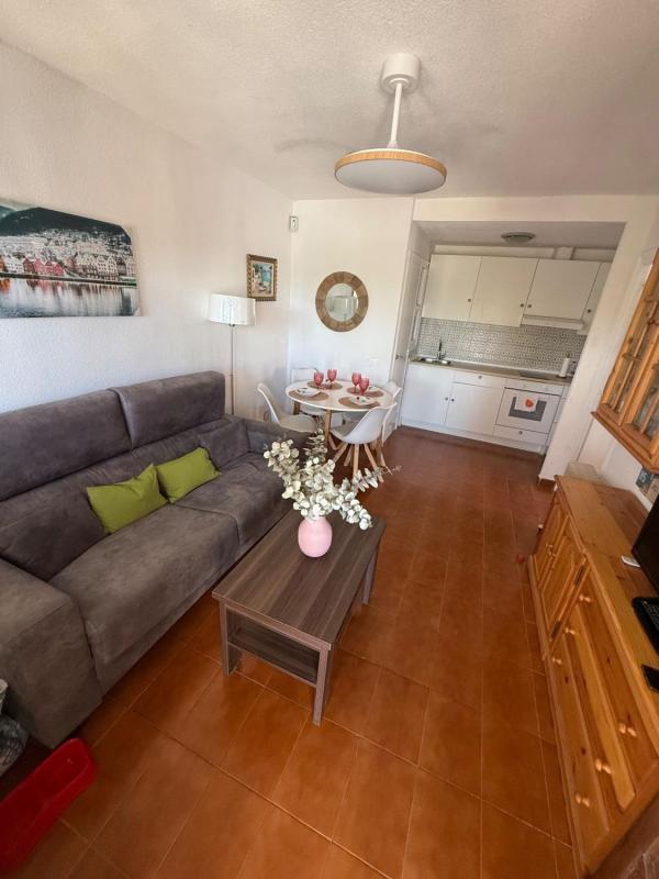 Venta de piso en Piso en Calle Murillo, La Siesta - El Salado - Torreta, Torrevieja, Torrevieja
photo 1