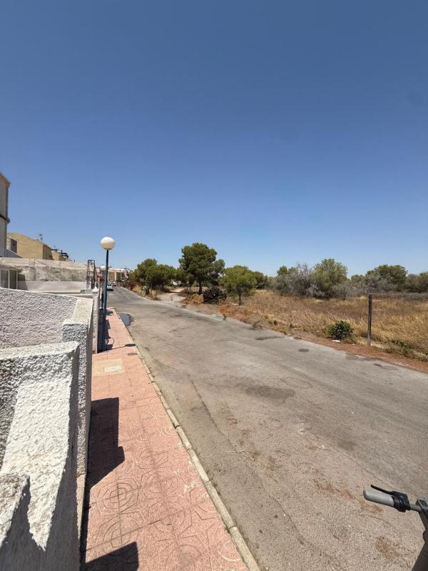 Venta de piso en Piso en Calle Murillo, La Siesta - El Salado - Torreta, Torrevieja, Torrevieja
photo 2
