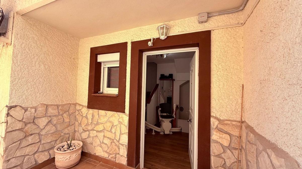 Venta de chalet adosado en Chalet adosado en Varadero, La Nucia , La Nucia photo 2