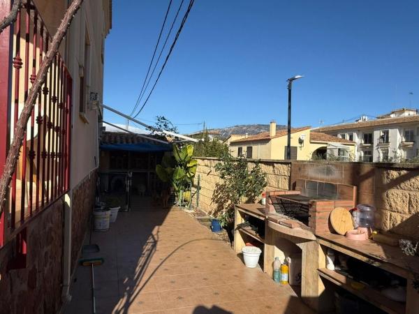 Chalet adosado en Avenida Ponoig, Casco urbano, Polop photo 2