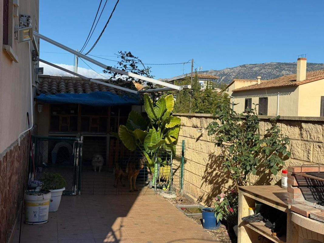 Venta de chalet adosado en  Chalet adosado en Avenida Ponoig, Casco urbano, Polop , Polop photo 4
