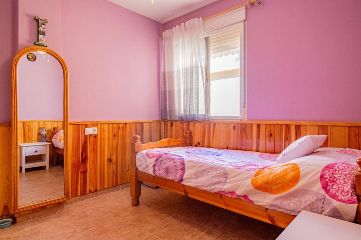 Venta de chalet adosado en  Chalet adosado en Avenida Ponoig, Casco urbano, Polop , Polop photo 5