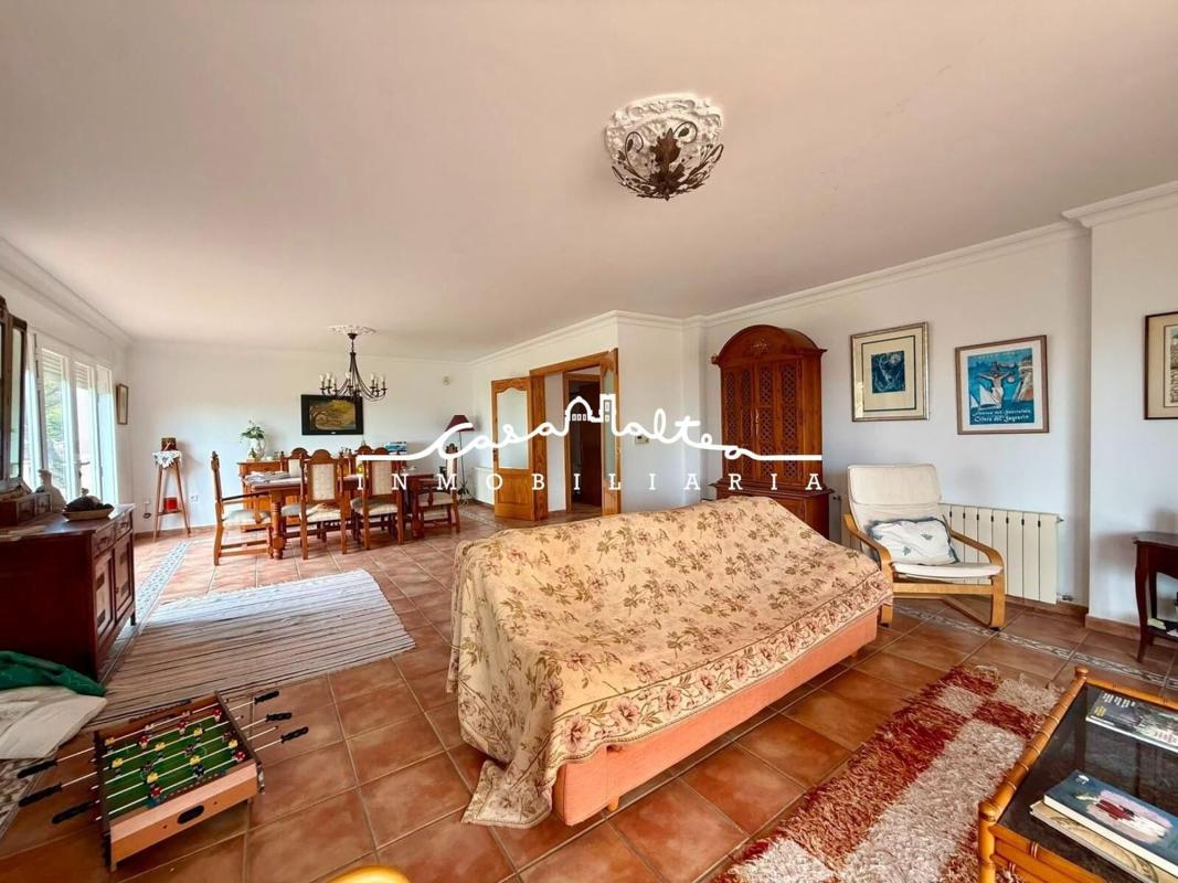 Недвижимость на продажу и в аренду в Испании photo 5