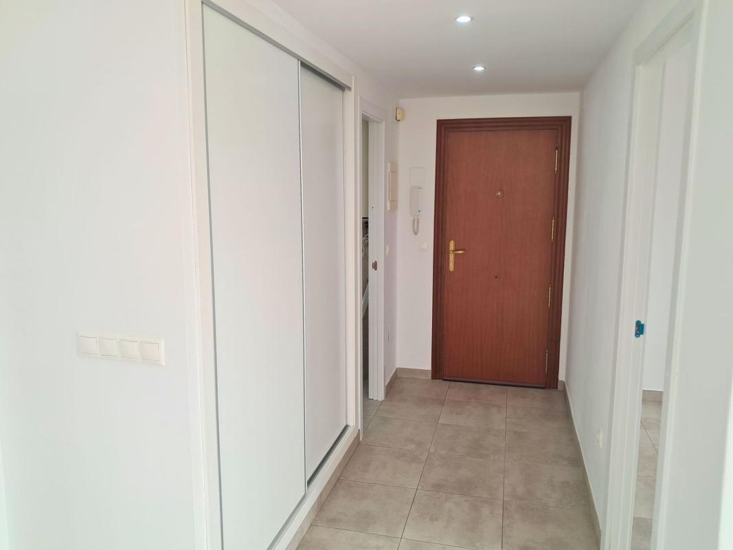 Venta de piso en Piso en Calle Torremanzanas, 10, Playa de Poniente, Benidorm, Benidorm
 photo 3