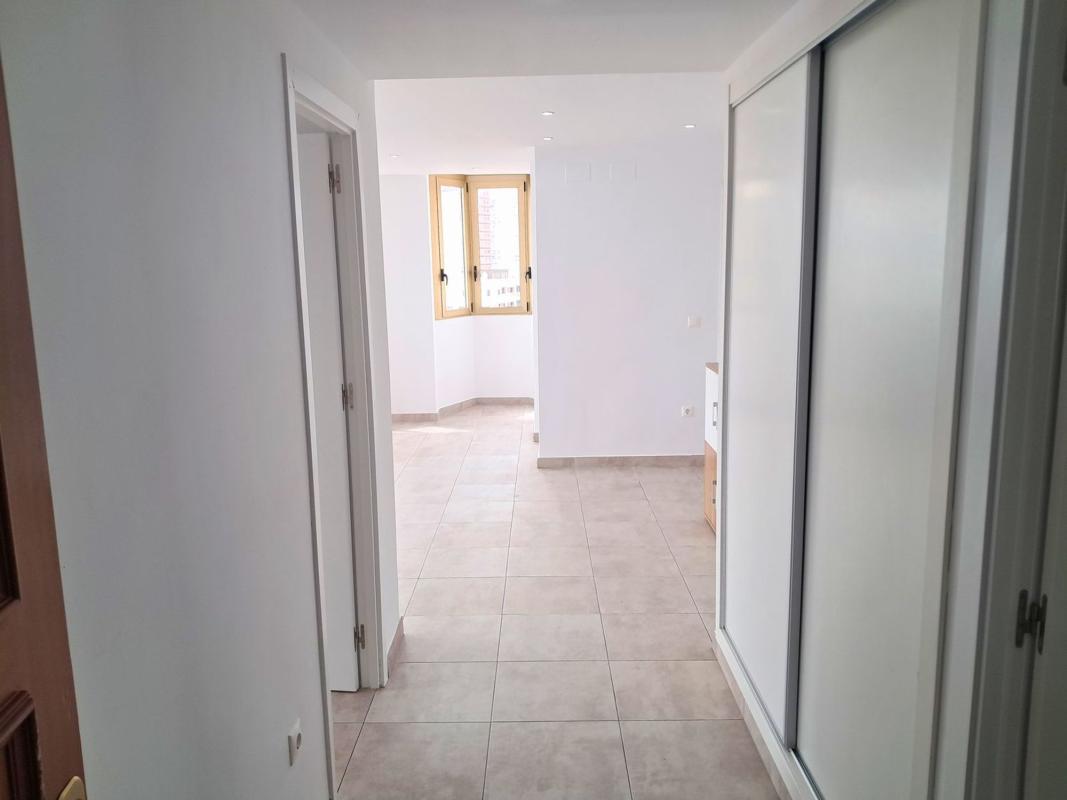 Venta de piso en Piso en Calle Torremanzanas, 10, Playa de Poniente, Benidorm, Benidorm
 photo 4
