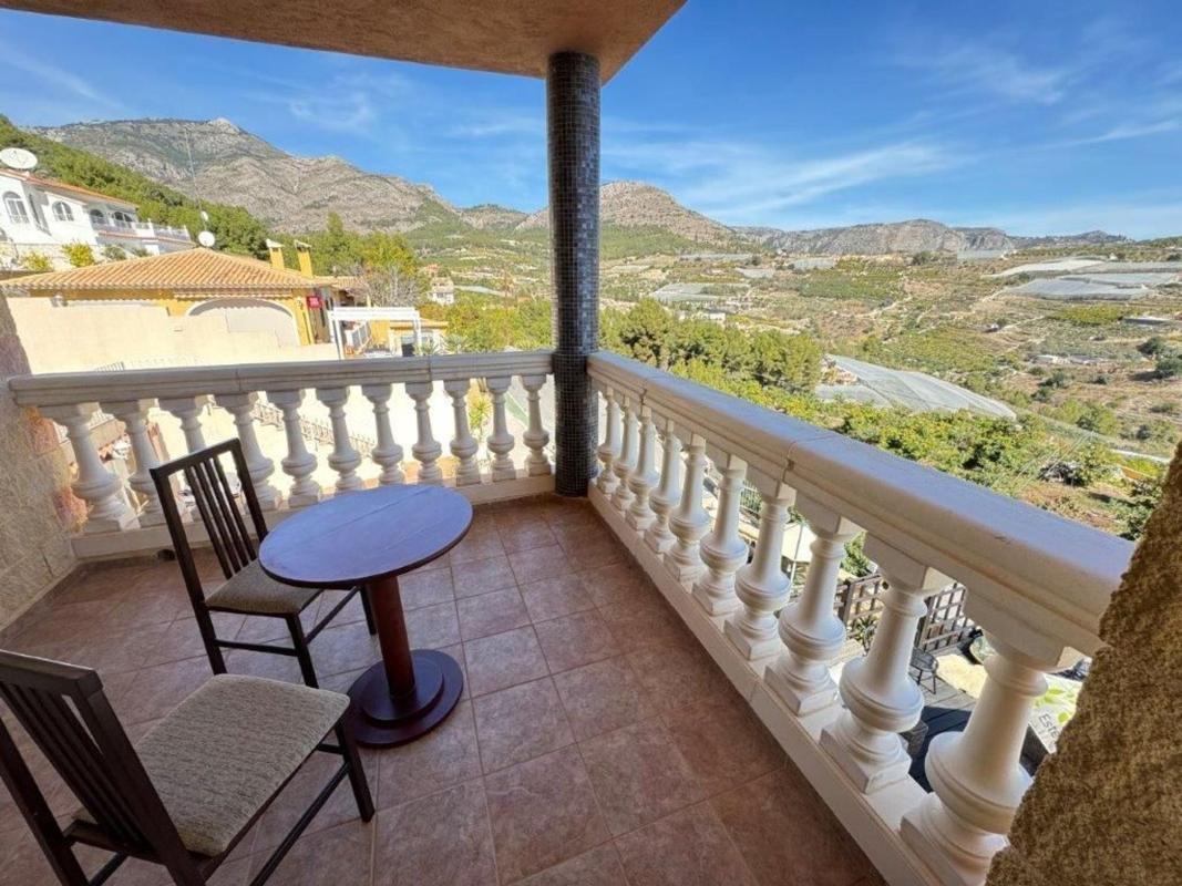 Venta de chalet adosado en Chalet adosado en Callosa d'En Sarria , Callosa d''En Sarria photo 1