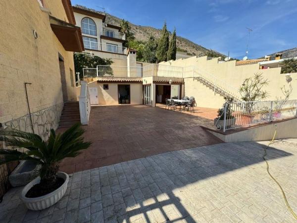 Chalet adosado en Callosa d'En Sarria thumbnail 2