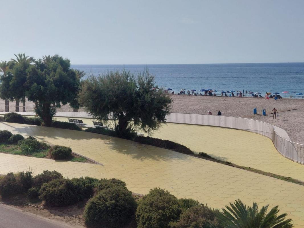 Продажа квартиры на Piso en Avenida de la Armada Española, Playa de Poniente, Benidorm, Бенидорм
photo 3