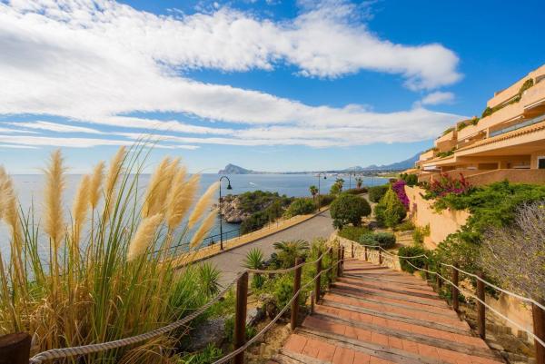 Sale of flat in Piso en Calle Sorell, Zona de Mascarat, Altea, Altea
photo 1