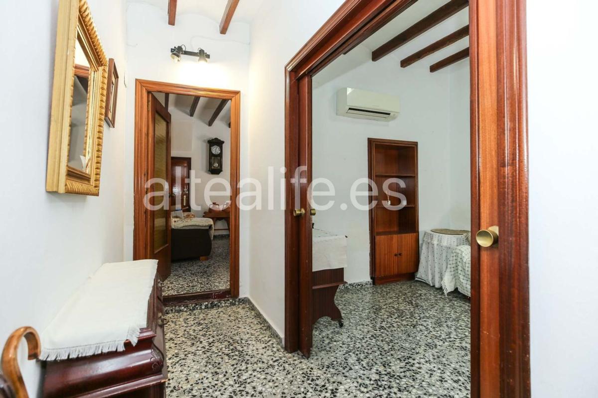 Propiedades en venta y alquiler en España photo 4
