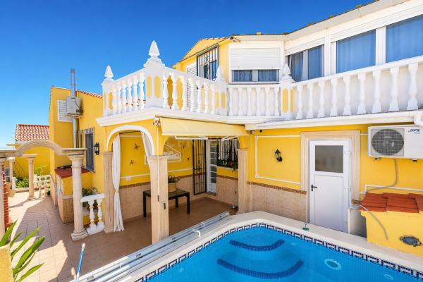 Chalet adosado en Calle Serra del Reclot, 6, Montebello - Nou Espai, La Nucia photo 1