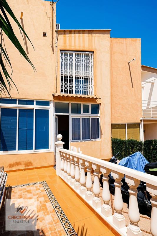 Properties for sale and rent in Spain photo 4
