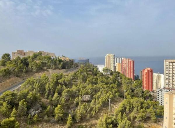 Venta de piso en Piso en Calle Sierra Dorada, Zona Sierra Helada, Benidorm, Benidorm
photo 1