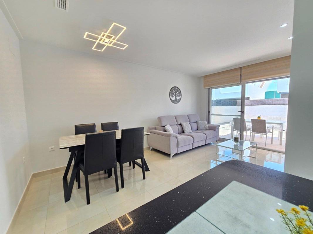 Продажа отдельного шале в  Casa o chalet en Calle Guadalajara, Lo Marabú, Rojales, Рохалес photo 4