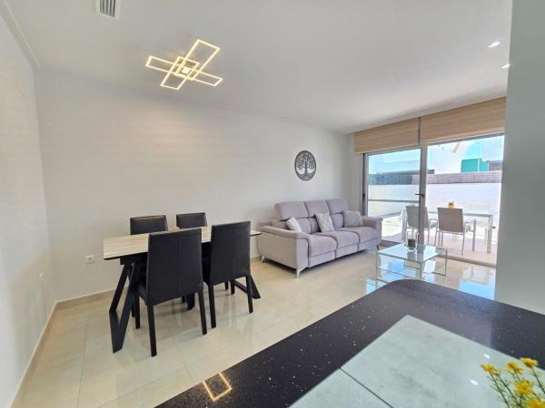 Частный шале на продаже в  Casa o chalet en Calle Guadalajara, Lo Marabú, Rojales, Рохалес photo 4