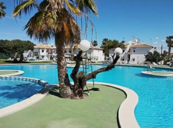 Casa o chalet independiente en Calle Enol, Los Balcones - Los Altos del Edén, Torrevieja photo 2