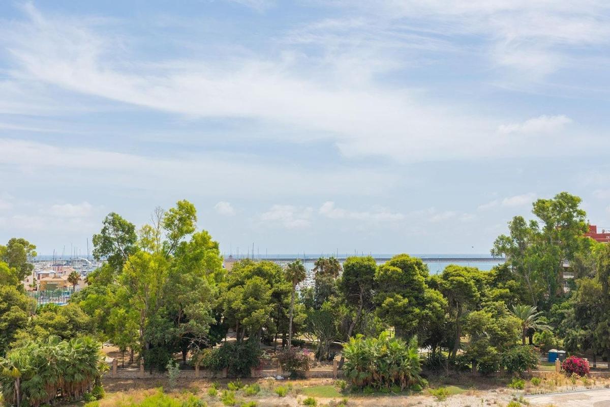 Venta de piso en Piso en Avenida Doctor Gregorio Marañón, 30, El Acequión, Torrevieja, Torrevieja
 photo 3