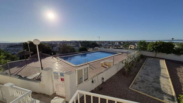 Sale of flat in Piso en Calle Picasso, Centro de la Ciudad Quesada, Rojales, Rojales
thumbnail 2