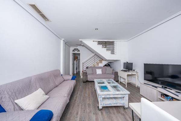 Chalet adosado en Calle Jávea, Zona Deportiva-Nuevo Altabix, Elche / Elx thumbnail 2