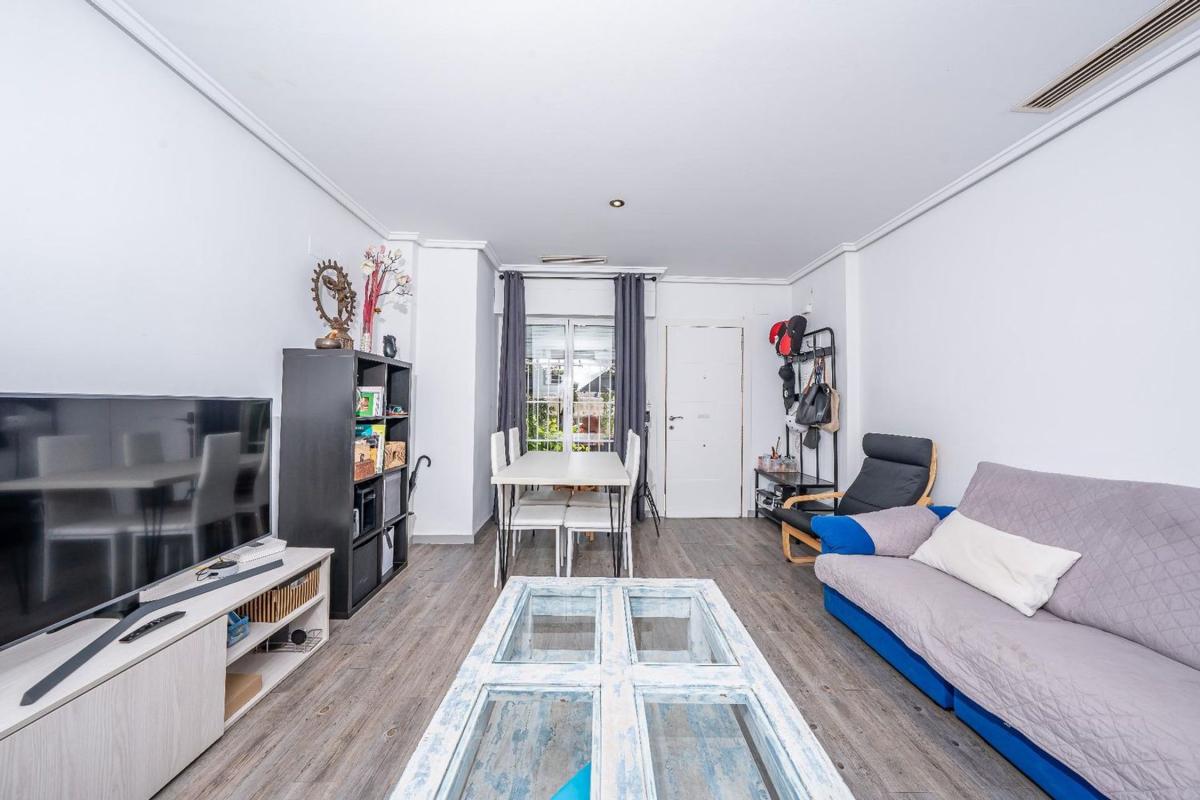 Venta de chalet adosado en  Chalet adosado en Calle Jávea, Zona Deportiva-Nuevo Altabix, Elche / Elx , Elche / Elx photo 5
