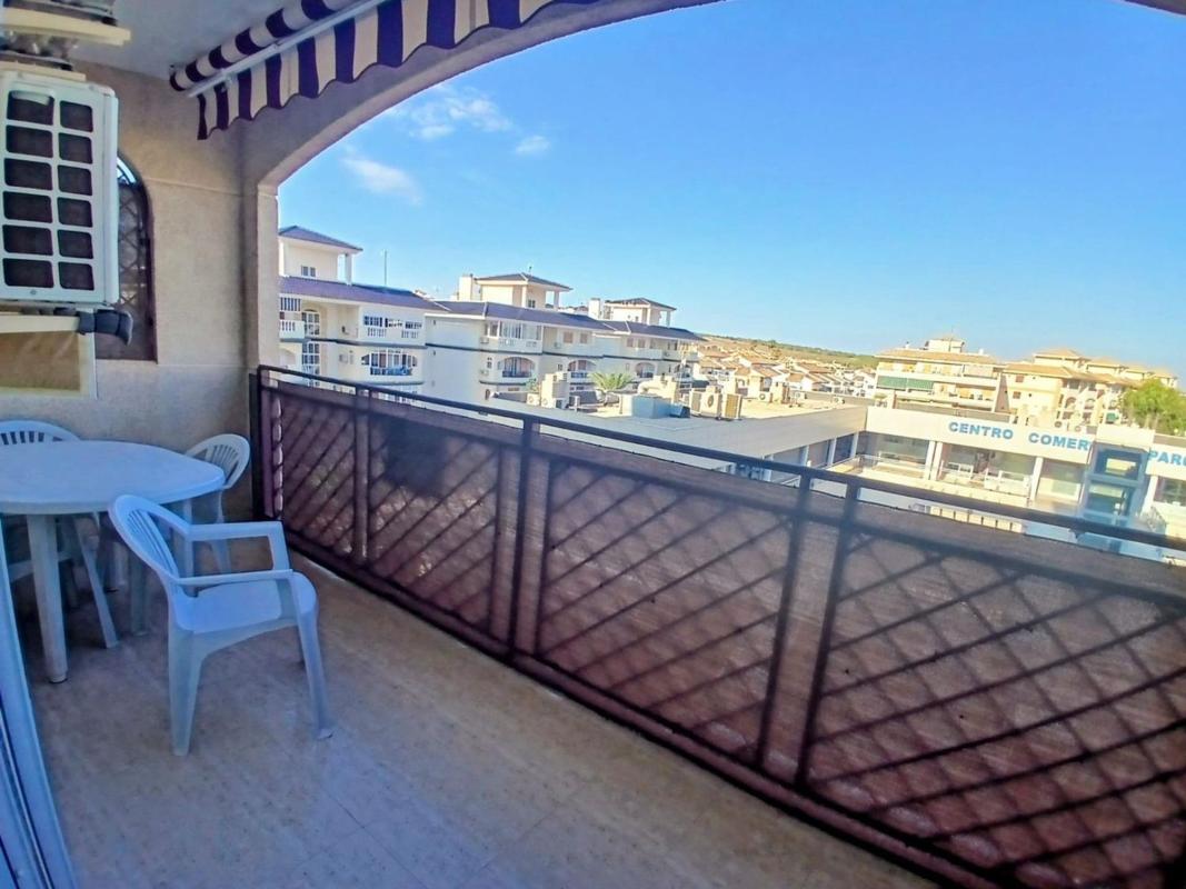 Sale of apartment in Piso en Los Europeos, Torrevieja, Torrevieja
photo 3
