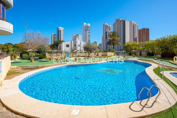 Sprzedaż mieszkania w Piso en Avenida del Municipi, 6, Pueblo Levante, Benidorm, Benidorm
photo 1