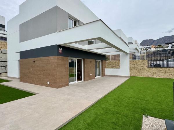 Casa o chalet independiente en Avenida Barcelona, Balcón de Finestrat-Terra Marina, Finestrat thumbnail 2