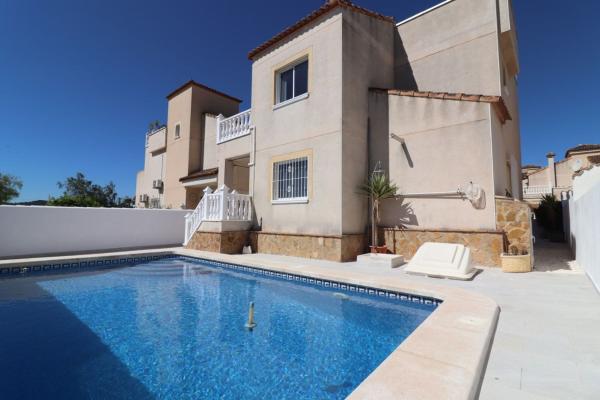 Chalet wolnostojący na sprzedaż w Casa o chalet en Calle Río Jucar, Centro, San Miguel de Salinas, San Miguel de Salinas thumbnail 2