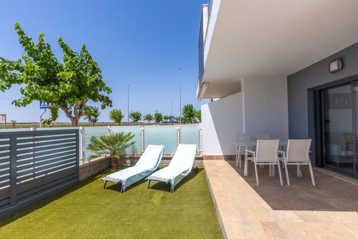 Venta de piso en Piso en Calle Comunidad Catalana, Zona Pueblo, Pilar de la Horadada, Pilar de la Horadada
photo 5