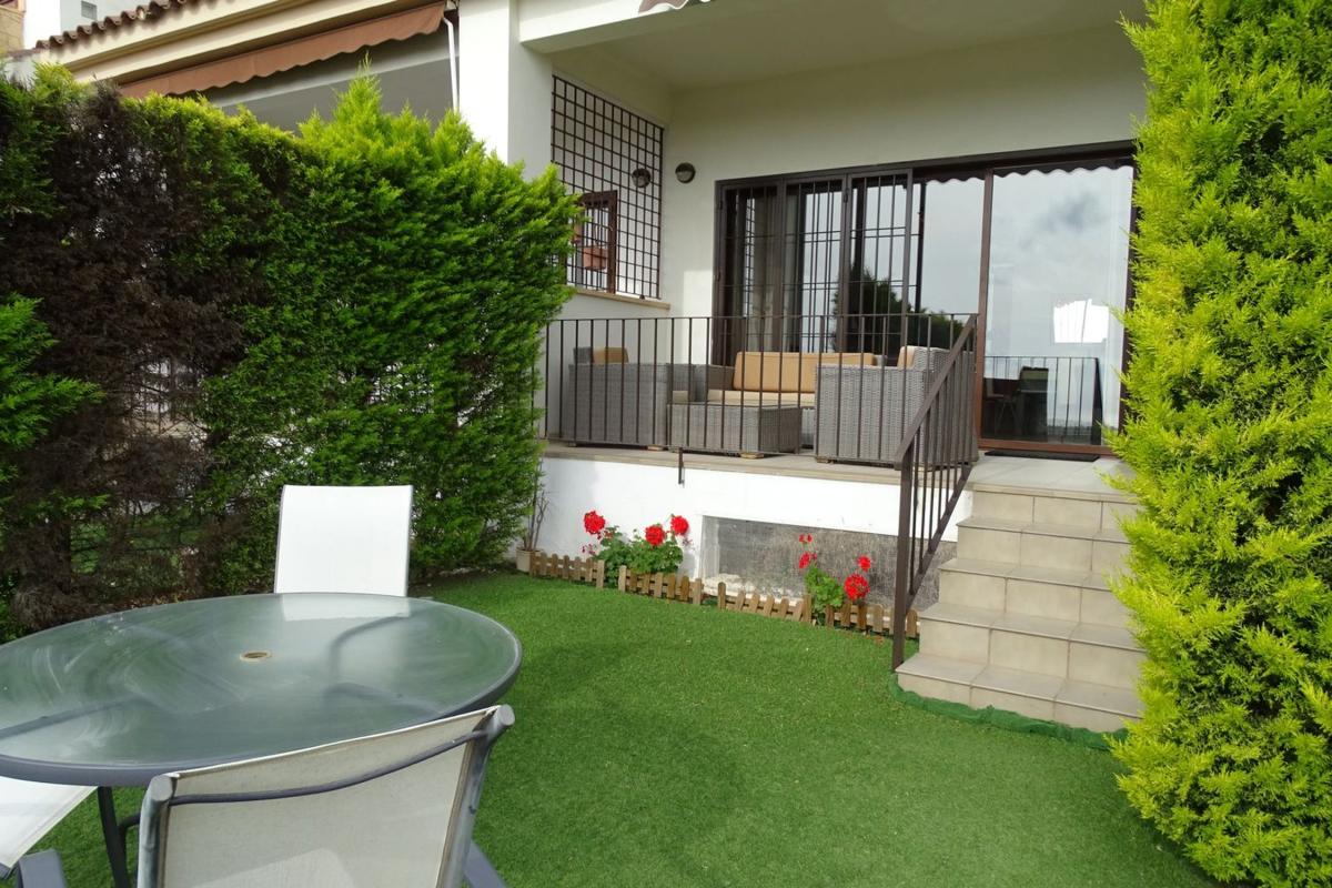 Venta de chalet adosado en Chalet adosado en Avenida Baronia de Polop, 4, Casco urbano, Polop , Polop photo 5