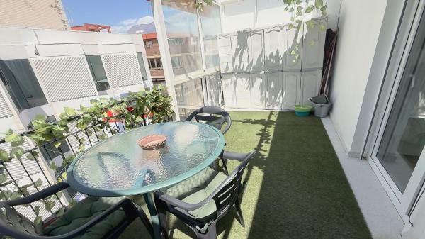 Ático en venta en Ático en Calle de Tomàs Ortuño, 72, Centro Urbano, Benidorm, Benidorm thumbnail 2