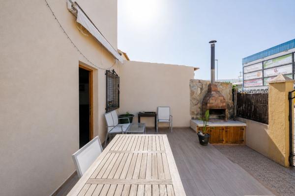Chalet adosado en Calle Tritón, Torreblanca, Torrevieja thumbnail 2