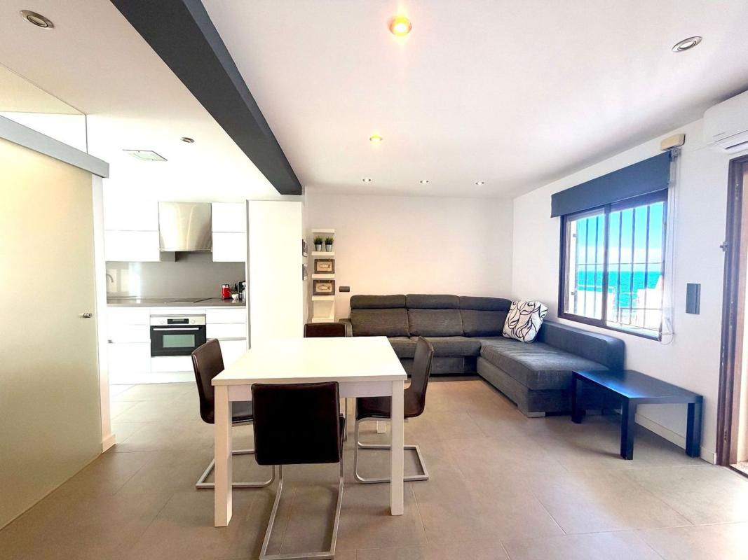 Venta de piso en Piso en Avenida la Almadrava, Platja Vila Joiosa, La Villajoyosa / Vila Joiosa, La Villajoyosa / Vila Joiosa
photo 5