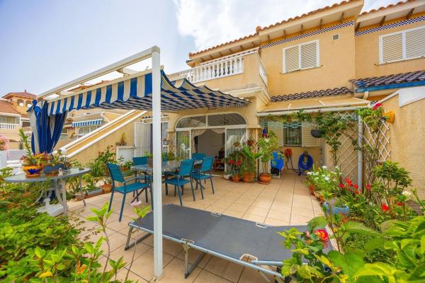 Casa o chalet independiente en Calle Abeto, Zeniamar, Orihuela photo 1