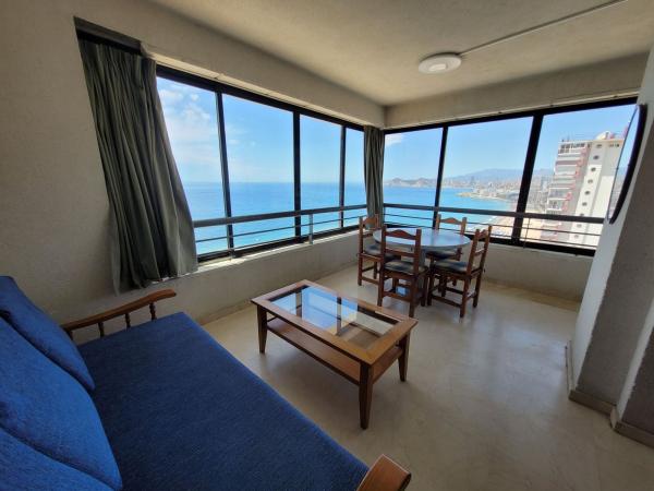 Sprzedaż mieszkania w Piso en Avenida de Madrid, Playa de Levante, Benidorm, Benidorm
 photo 1