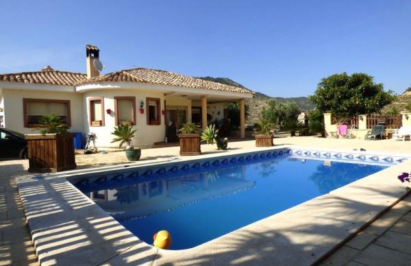 Casa o chalet independiente en Relleu photo 1