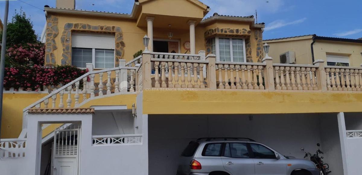 Properties for sale and rent in Spain photo 2