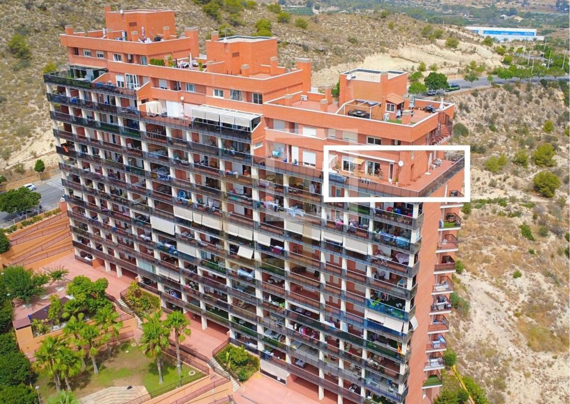 Sale of apartment in Piso en Calle Ponent, Las Azaleas - Alkadir, La Villajoyosa / Vila Joiosa, La Villajoyosa / Vila Joiosa
photo 2