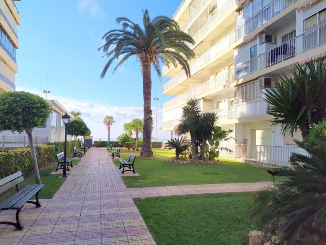 Venta de piso en Piso en Avenida de Madrid, Playa de Levante, Benidorm, Benidorm
 photo 4