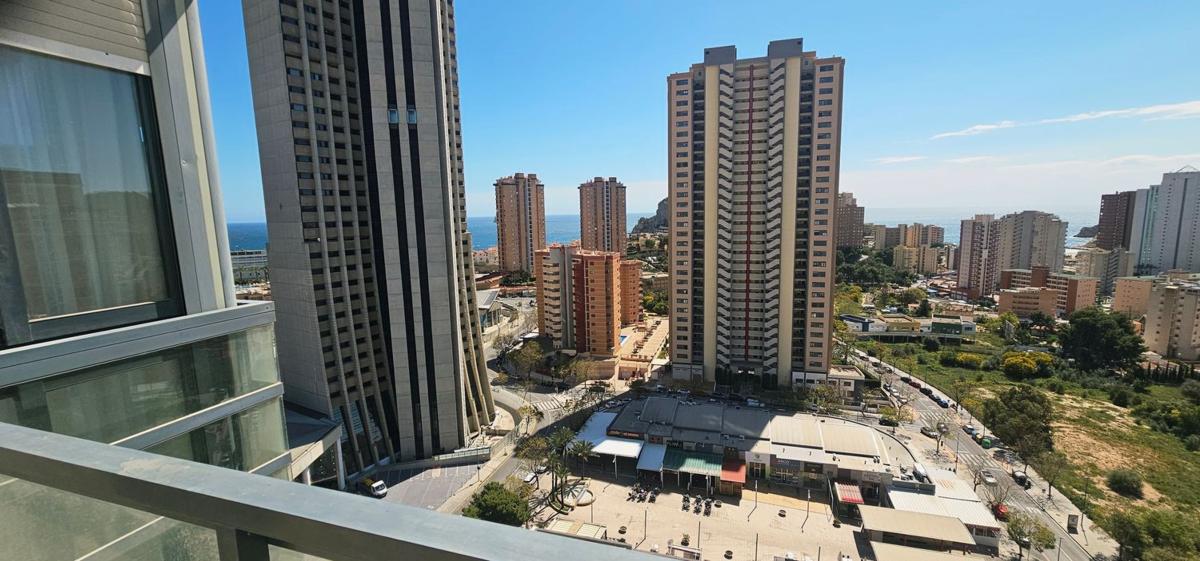 Продажа квартиры на Piso en Calle Langreo, Playa de Poniente, Benidorm, Бенидорм
photo 3