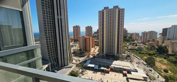 Продажа квартиры на Piso en Calle Langreo, Playa de Poniente, Benidorm, Бенидорм
thumbnail 3