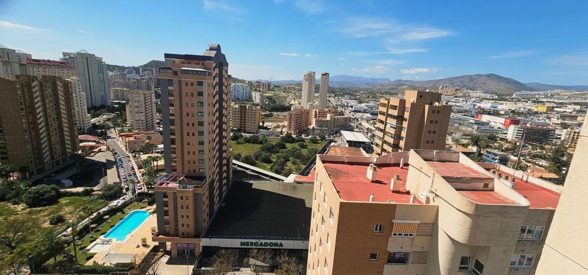 Продажа квартиры на Piso en Calle Langreo, Playa de Poniente, Benidorm, Бенидорм
photo 5