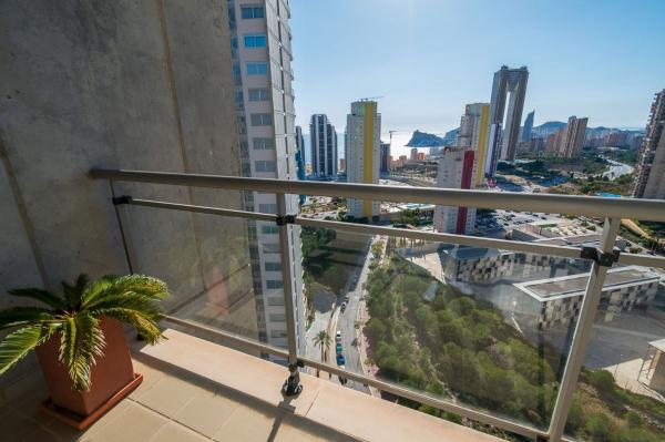 Sprzedaż mieszkania w Piso en Calle Presidente Adolfo Suárez, Pueblo Poniente, Benidorm, Benidorm
 photo 2