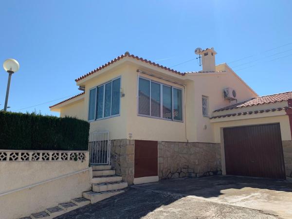 Chalet adosado en Calle Serra Ponoig, Montebello - Nou Espai, La Nucia photo 1
