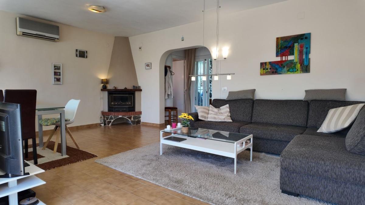 Venta de chalet adosado en Chalet adosado en Calle Serra Ponoig, Montebello - Nou Espai, La Nucia , La Nucia photo 3